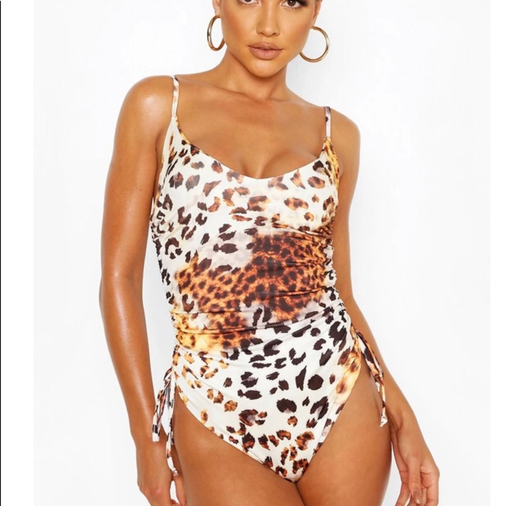 NWT Leopard One Piece Swimsuit Boohoo